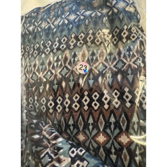 NWT Jessica Simpson Printed Pull-On Pants – Batik Flora – Size XL - 23XL - Picture 6 of 6